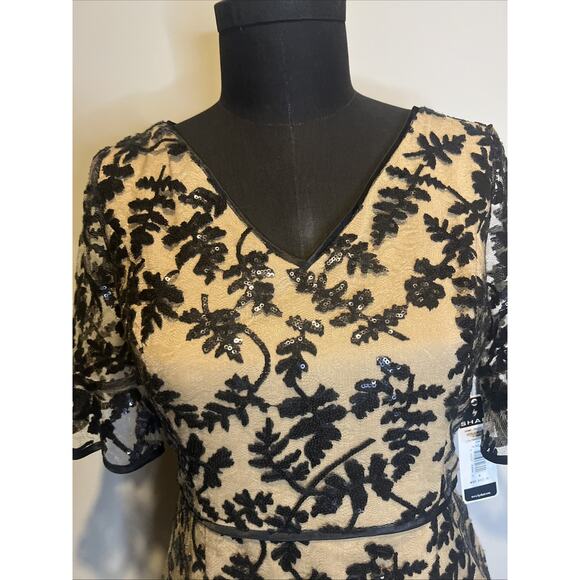 NWT Stunning Dress By Shani Tan With Sheer Overlay Black Sequin Appliqués Size 8 - Picture 2 of 11